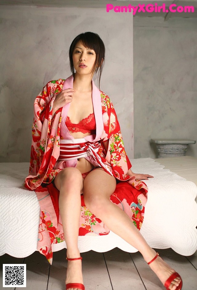 Yurina Satou - Tub Shemale Babe No.5516c1